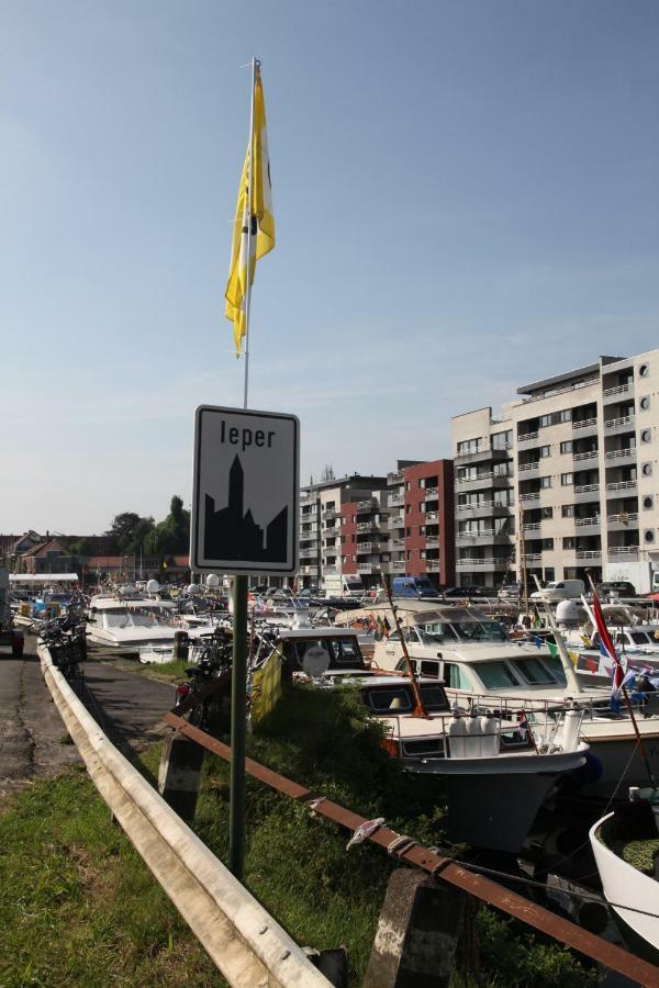 Temps De Pose Lejlighed Ieper Eksteriør billede