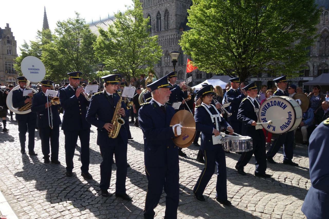 Temps De Pose Lejlighed Ieper Eksteriør billede